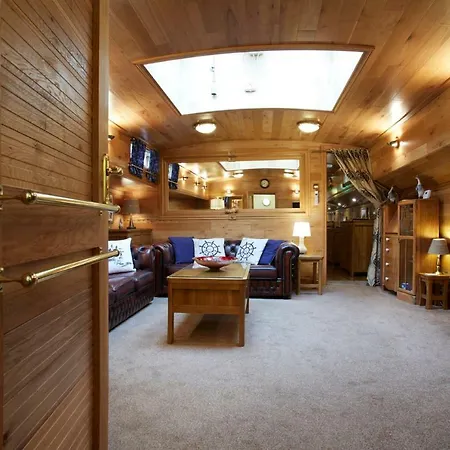 Botel Motor Vessel Till *