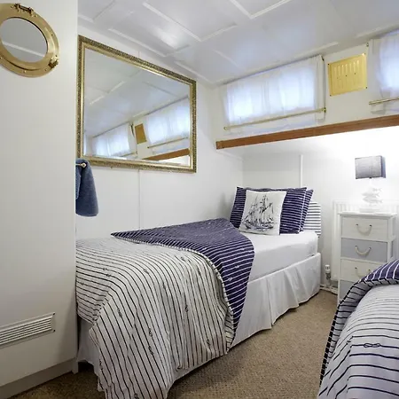 Motor Vessel Till York